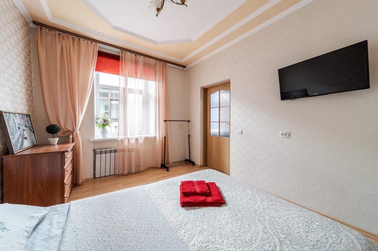 Central Apartments Rynok Lviv Exteriör bild