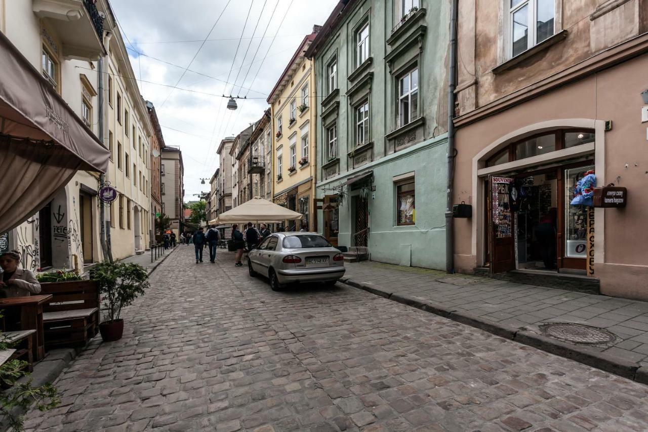 Central Apartments Rynok Lviv Exteriör bild